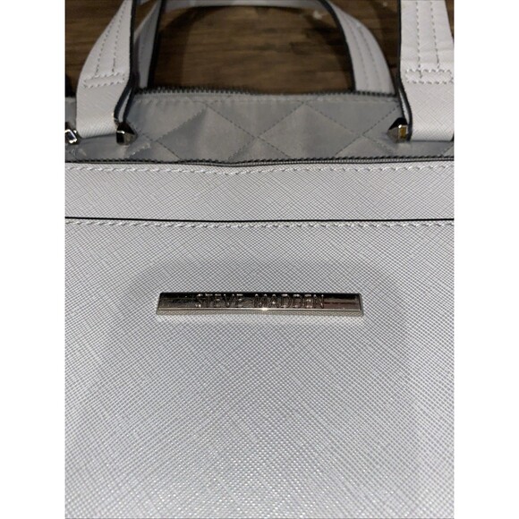 Steve Madden Grey Quilted Tote Duffle Bag Weekender Travel Large 20" - Picture 2 of 6